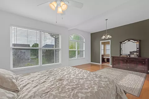 Bedroom - 2324 Tracy Ln, Algonquin, IL 60102 photo 4 of 5