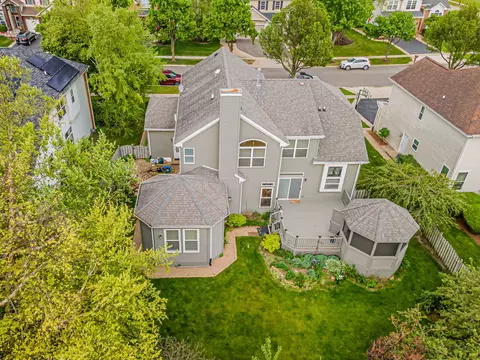 View/Area - 2324 Tracy Ln, Algonquin, IL 60102 photo 5 of 6