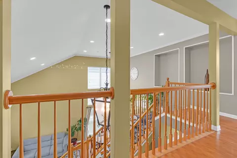 Entry Way - 2324 Tracy Ln, Algonquin, IL 60102 photo 4 of 4