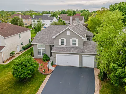 View/Area - 2324 Tracy Ln, Algonquin, IL 60102 photo 4 of 6