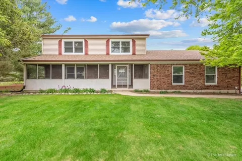 418 N Olbrich Rd, Harvard, IL 60033