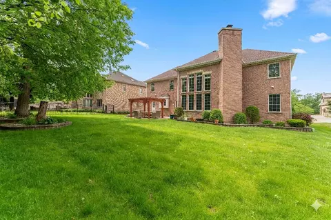 Exterior - 281 N Forest Dr, Addison, IL 60101 photo 7 of 7