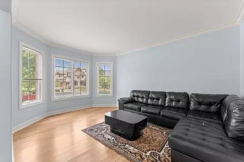 Living - 281 N Forest Dr, Addison, IL 60101 photo 1 of 6