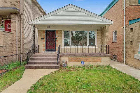 9256 S Calumet Ave, Chicago, IL 60619