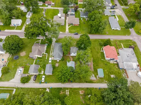 View/Area - 407 S Davis Ave, Centralia, IL 62801 photo 5 of 5