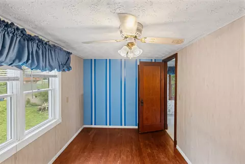 Bedroom - 407 S Davis Ave, Centralia, IL 62801 photo 1 of 3