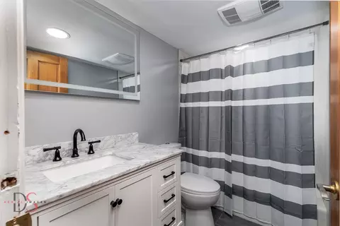 Bath - 2420 E 2360th Rd, Marseilles, IL 61341 photo 1 of 1