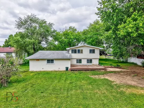 Exterior - 2420 E 2360th Rd, Marseilles, IL 61341 photo 4 of 5