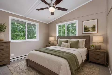 Bedroom - 2420 E 2360th Rd, Marseilles, IL 61341 photo 2 of 4