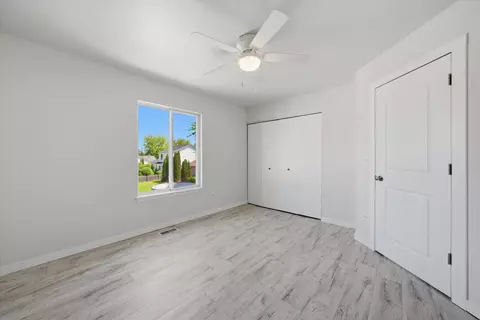 Bedroom - 5615 Stonybrook Dr, Plainfield, IL 60586 photo 5 of 7