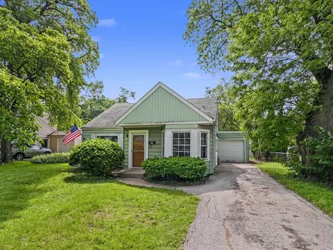 9220 Monitor Ave, Oak Lawn, IL 60453