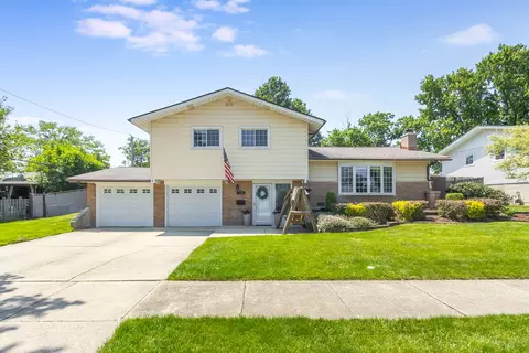 14858 Parkside Ave, Oak Forest, IL 60452