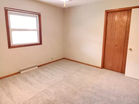 Bedroom - 211 E Depew St, Odin, IL 62870 photo 4 of 5