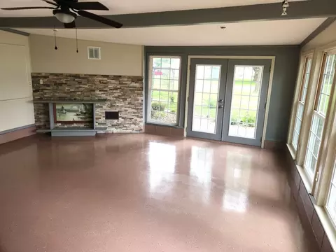 Living - 211 E Depew St, Odin, IL 62870 photo 4 of 4