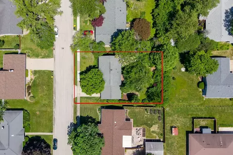 View/Area - 218 Cambridge Dr, Normal, IL 61761 photo 6 of 9