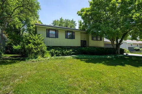 Exterior - 218 Cambridge Dr, Normal, IL 61761 photo 7 of 7