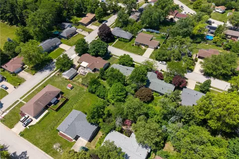 View/Area - 218 Cambridge Dr, Normal, IL 61761 photo 2 of 9