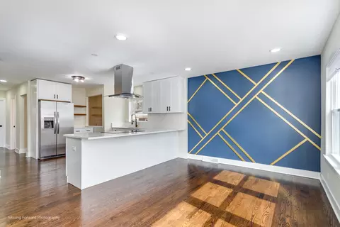 Kitchen - 1314 E 151st St, Dolton, IL 60419 photo 5 of 8