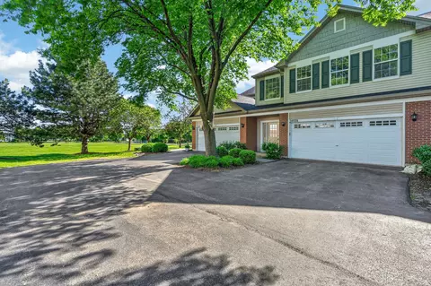 24038 W Walnut Cir #24038, Plainfield, IL 60585