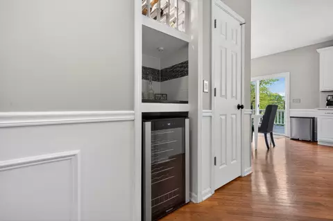 Entry Way - 941 Par Dr, Algonquin, IL 60102 photo 1 of 4