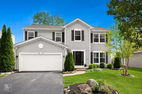 5010 Thistle Ln, Lake In The Hills, IL 60156
