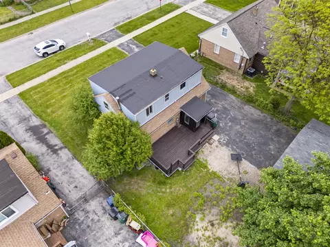 View/Area - 7809 Columbia Dr, Bridgeview, IL 60455 photo 5 of 10