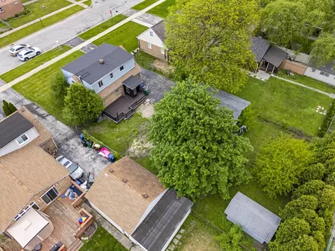 View/Area - 7809 Columbia Dr, Bridgeview, IL 60455 photo 10 of 10