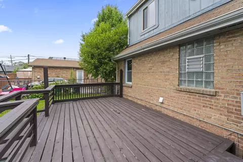Exterior - 7809 Columbia Dr, Bridgeview, IL 60455 photo 7 of 7