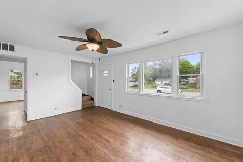 Living - 7809 Columbia Dr, Bridgeview, IL 60455 photo 2 of 3