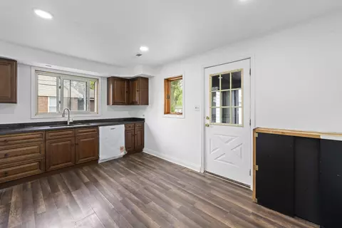 Kitchen - 7809 Columbia Dr, Bridgeview, IL 60455 photo 2 of 2