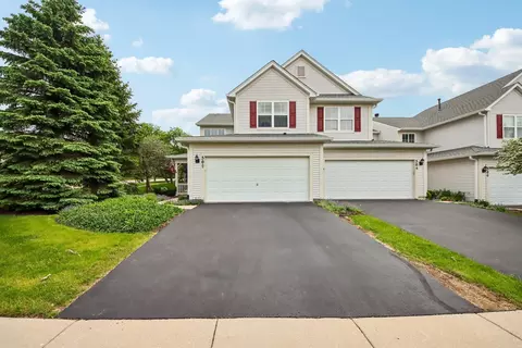 502 Heritage Ct, Saint Charles, IL 60175