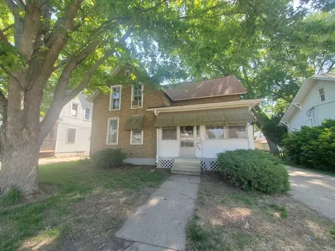 906 3rd Ave, Sterling, IL 61081