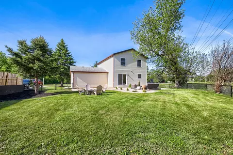 Exterior - 445 E Fullerton Ave, Addison, IL 60101 photo 3 of 4