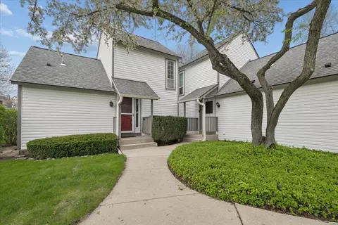 938 Chase Ct, Gurnee, IL 60031