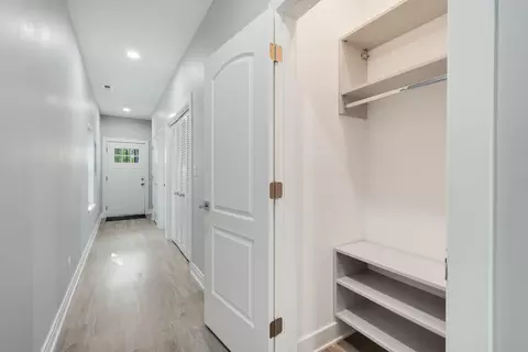 Entry Way - 6418 S Champlain Ave, Chicago, IL 60637 photo 1 of 2