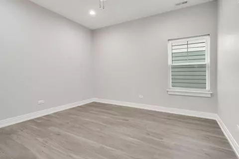 Bedroom - 6418 S Champlain Ave, Chicago, IL 60637 photo 3 of 6