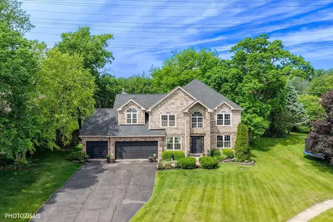 Exterior - 80 Chestnut Ct, Elgin, IL 60120 photo 7 of 7