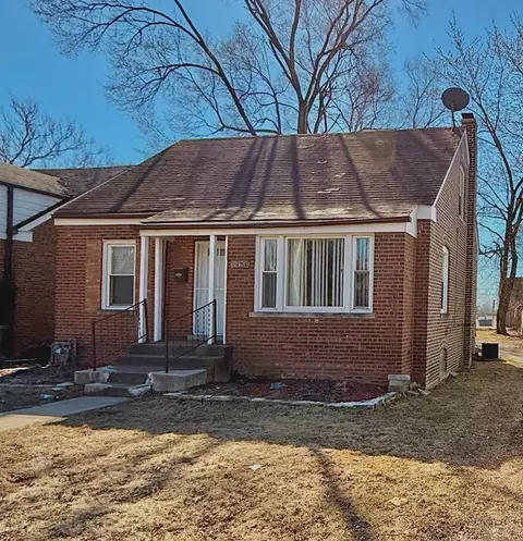213 E 143rd St, Dolton, IL 60419