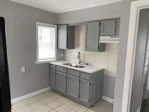 213 E 143rd St, Dolton, IL 60419 photo 6