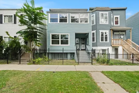 Exterior - 820 E 89th Pl, Chicago, IL 60619 photo 2 of 3