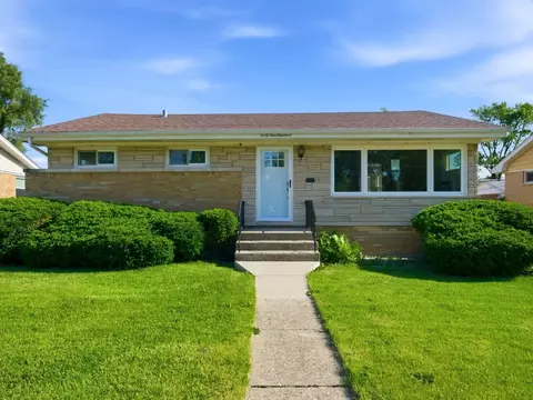 4900 W Hawthorne Ave, Hillside, IL 60162