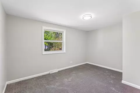 16032 Circle Dr, Markham, IL 60428 photo 6