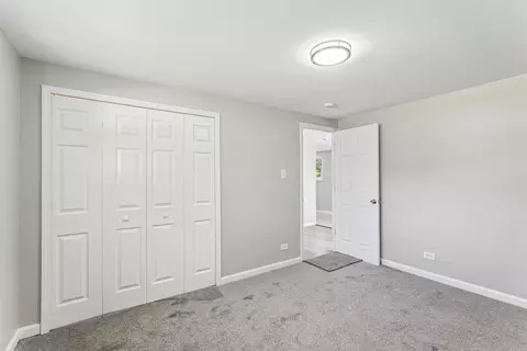 16032 Circle Dr, Markham, IL 60428 photo 5