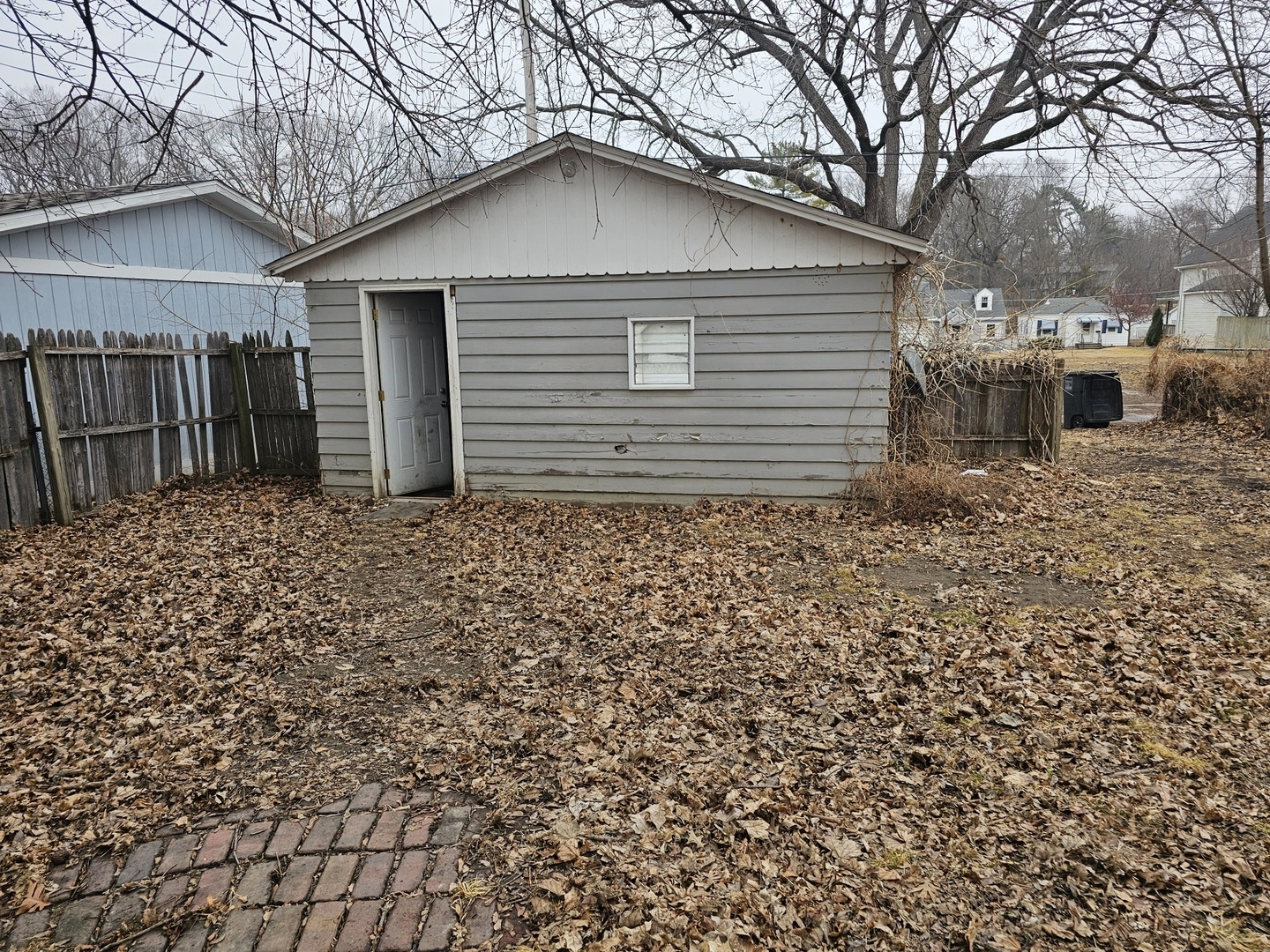 1114 25th St, Moline, IL 61265 photo 3