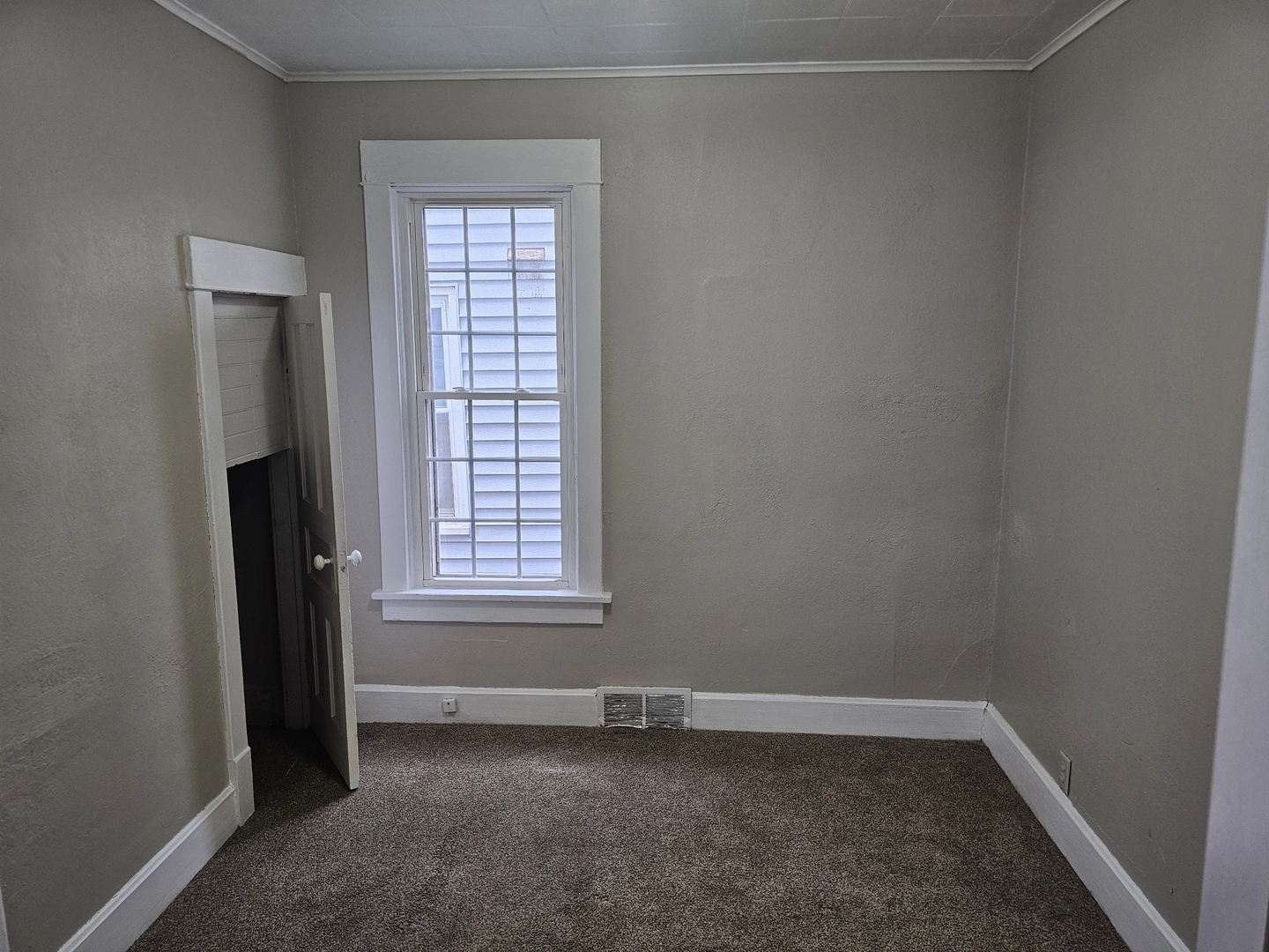 1114 25th St, Moline, IL 61265 photo 6
