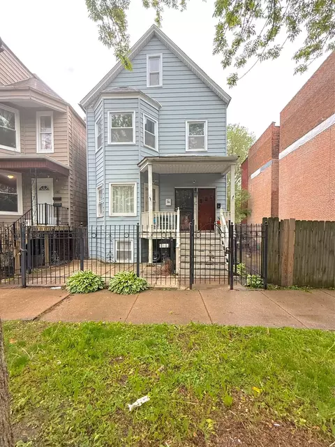 9014 S Escanaba Ave, Chicago, IL 60617