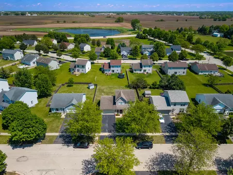 View/Area - 628 Osbron St, Plano, IL 60545 photo 3 of 4