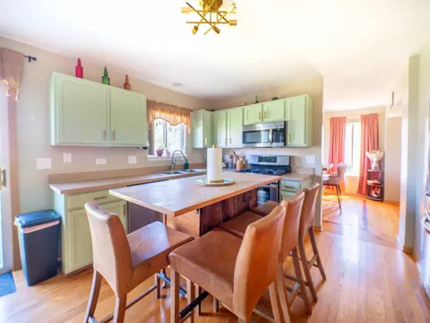 Kitchen - 628 Osbron St, Plano, IL 60545 photo 1 of 2