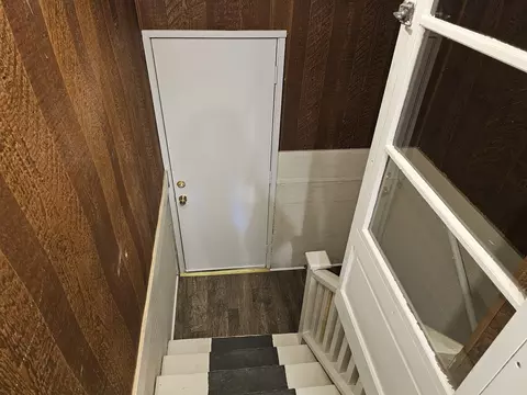 Entry Way - 415 S 21 St, Mount Vernon, IL 62864 photo 1 of 2