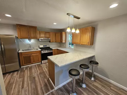 Kitchen - 415 S 21 St, Mount Vernon, IL 62864 photo 1 of 4